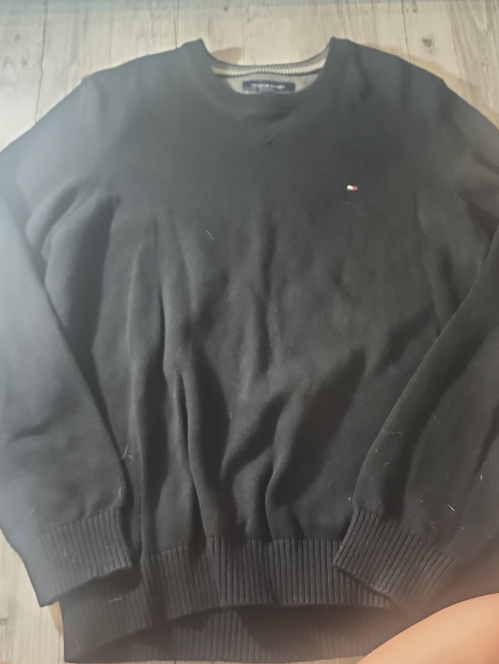 Tommy Hilfiger Men's Black Crewneck Sweater with Flag Logo